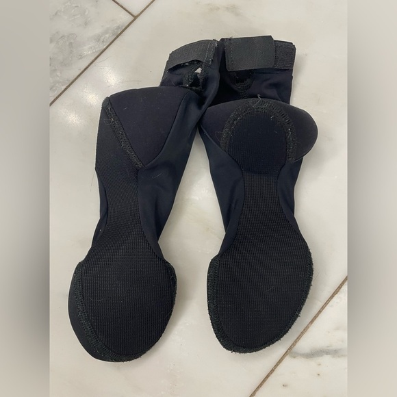 Vincere, XS, black neoprene sand socks, foot protection, sand soccer, water sock - Picture 2 of 6